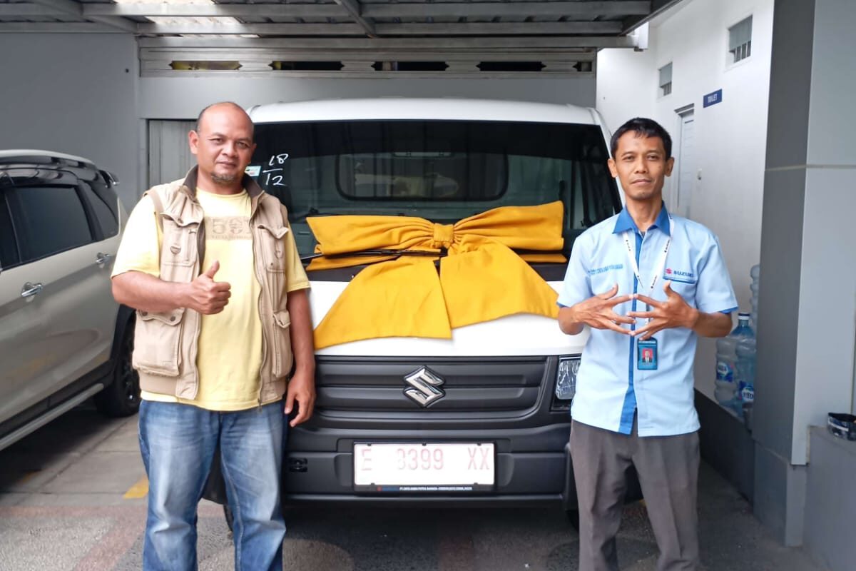delivery unit suzuki new carry tipe fc standar non ac ps warna putih
